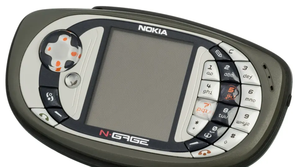 The Nokia N-Gage and the Noble Art of Sidetalking